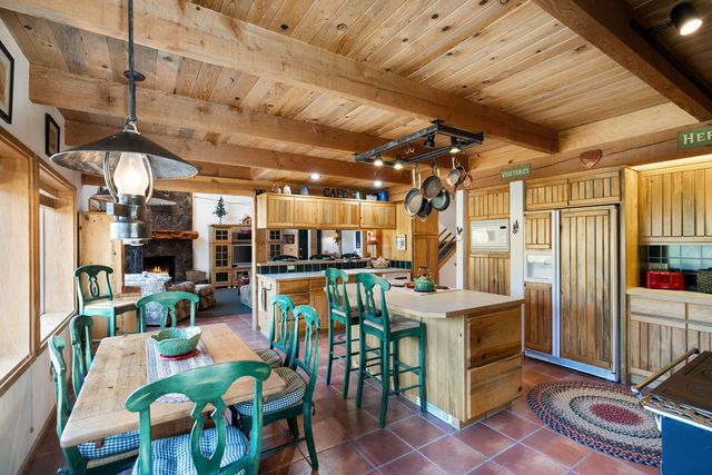 15124 E River Loop Drive E, Bend, OR 97707