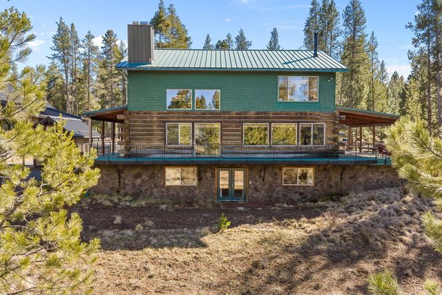 15124 E River Loop Drive E, Bend, OR 97707