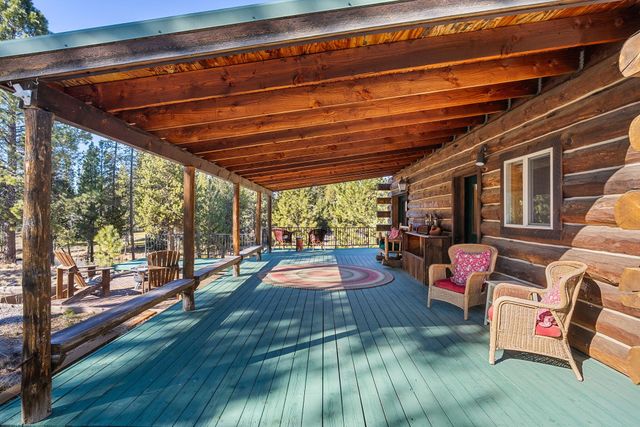 15124 E River Loop Drive E, Bend, OR 97707