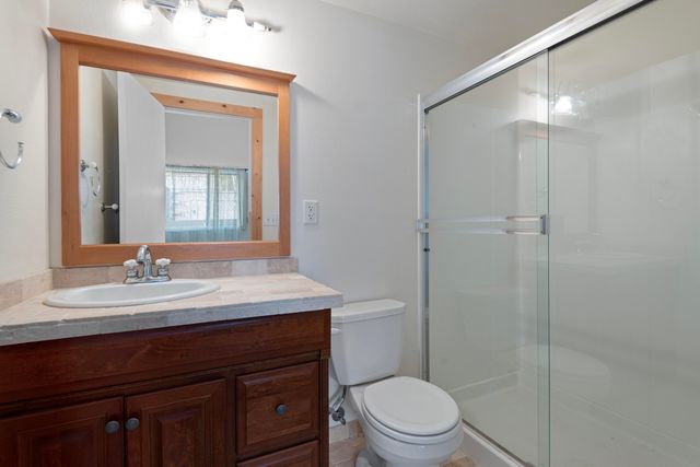 15124 E River Loop Drive E, Bend, OR 97707