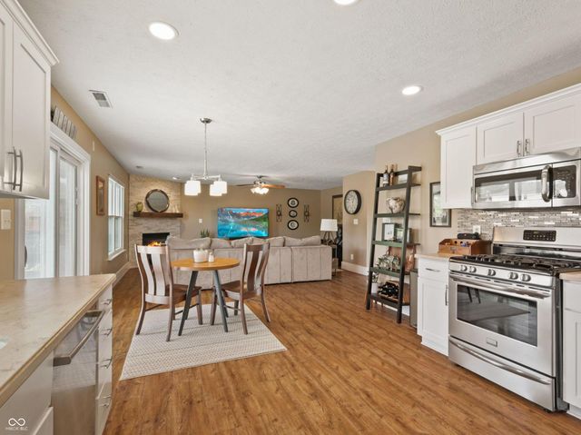 3176 S Parker Lane, New Palestine, IN 46163