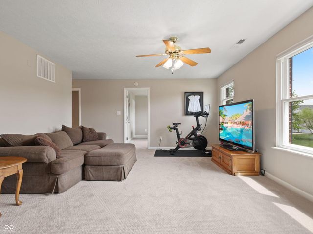 3176 S Parker Lane, New Palestine, IN 46163