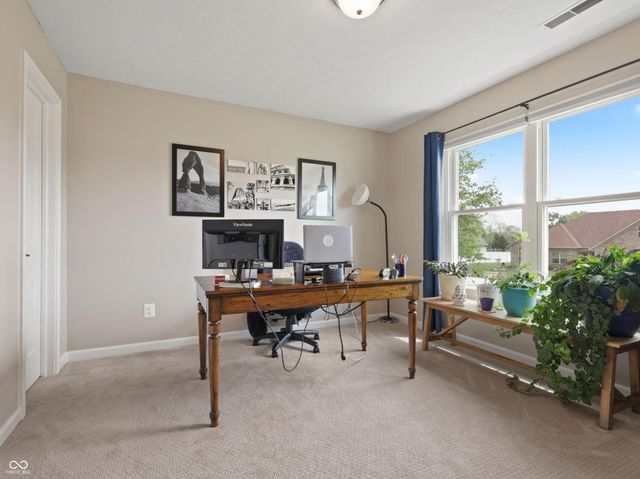 3176 S Parker Lane, New Palestine, IN 46163