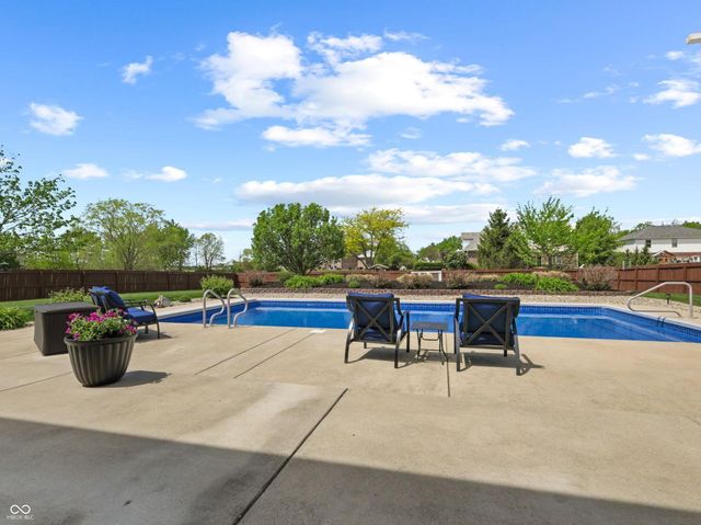 3176 S Parker Lane, New Palestine, IN 46163