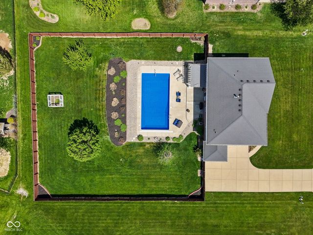3176 S Parker Lane, New Palestine, IN 46163