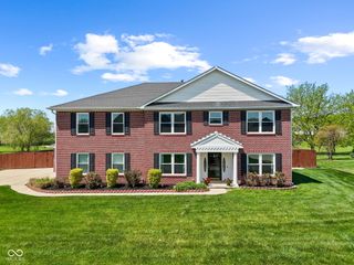 3176 S Parker Lane, New Palestine, IN 46163