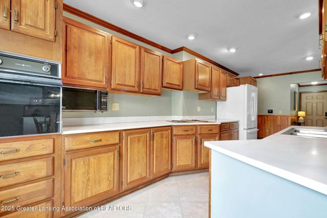 5576 Eugene Drive, Dimondale, MI 48821