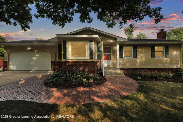 5576 Eugene Drive, Dimondale, MI 48821