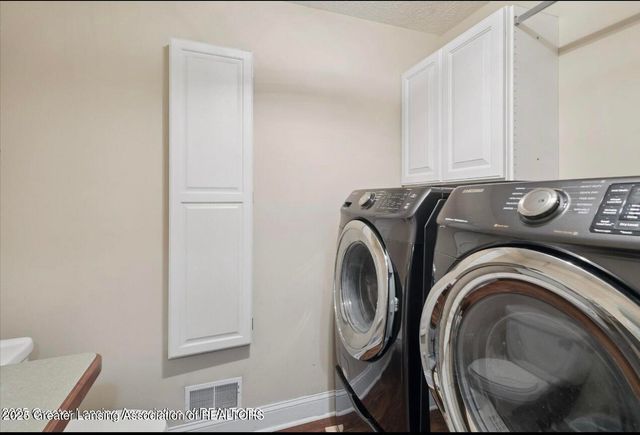 5576 Eugene Drive, Dimondale, MI 48821