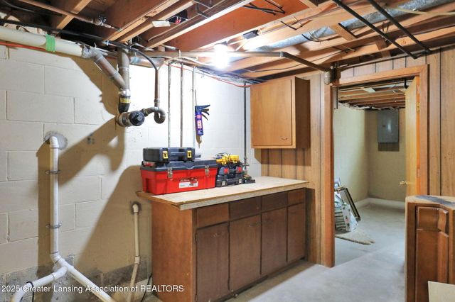 5576 Eugene Drive, Dimondale, MI 48821