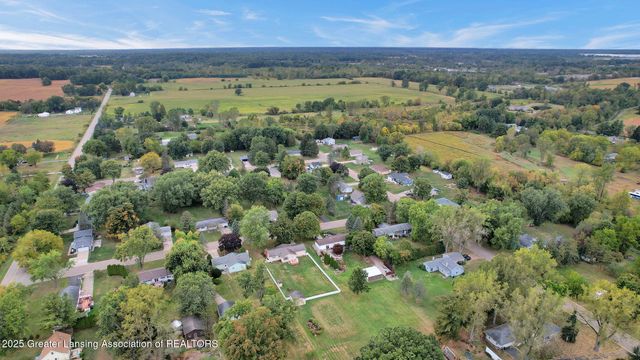 5576 Eugene Drive, Dimondale, MI 48821