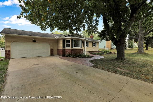 5576 Eugene Drive, Dimondale, MI 48821