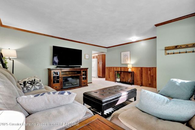 5576 Eugene Drive, Dimondale, MI 48821