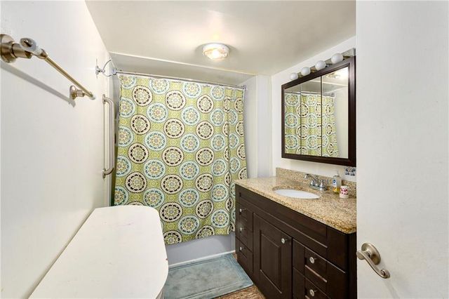 904 3rd Avenue, Leavenworth, KS 66048