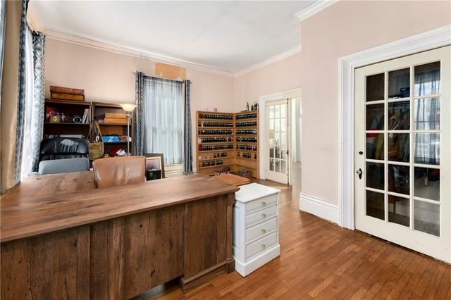 904 3rd Avenue, Leavenworth, KS 66048