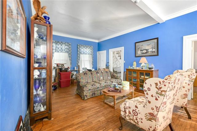 904 3rd Avenue, Leavenworth, KS 66048