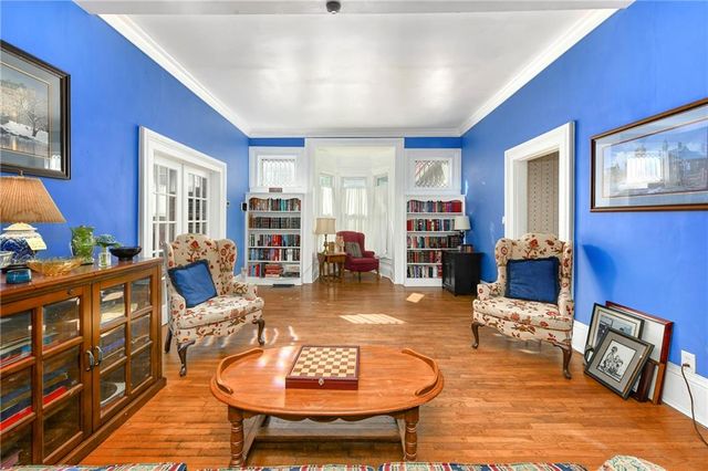 904 3rd Avenue, Leavenworth, KS 66048