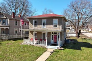 904 3rd Avenue, Leavenworth, KS 66048