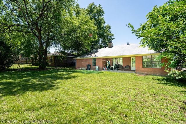 2008 Woodwind Way, Van Buren, AR 72956
