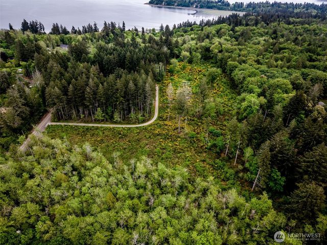 24 156th Avenue SW, Lakebay, WA 98349