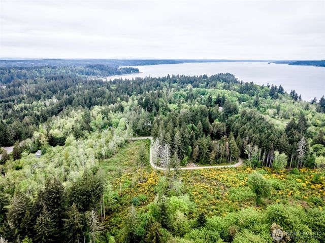24 156th Avenue SW, Lakebay, WA 98349