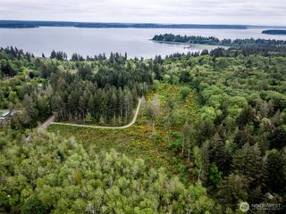 24 156th Avenue SW, Lakebay, WA 98349
