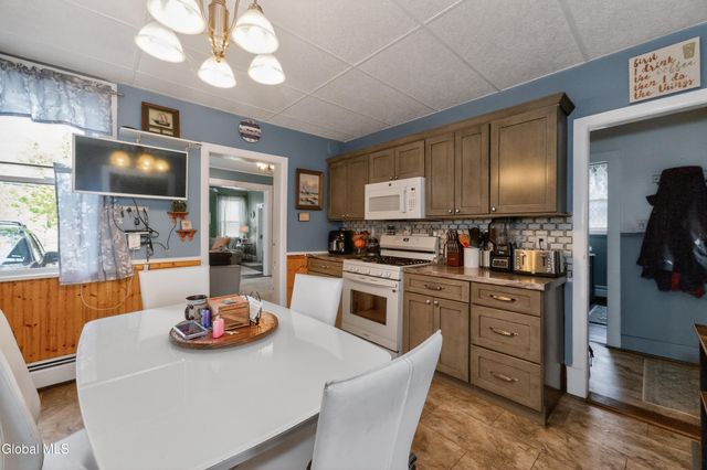 141 Second Street, Waterford, NY 12188
