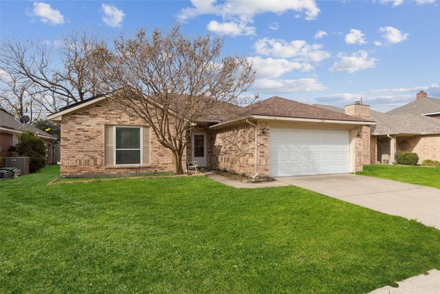 1206 Hanover Drive, Euless, TX 76040