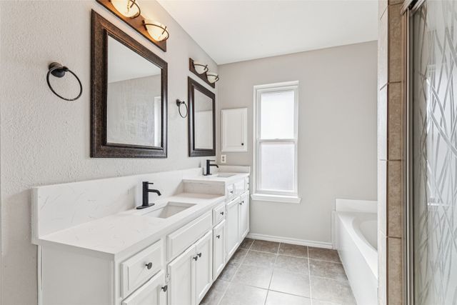 1206 Hanover Drive, Euless, TX 76040