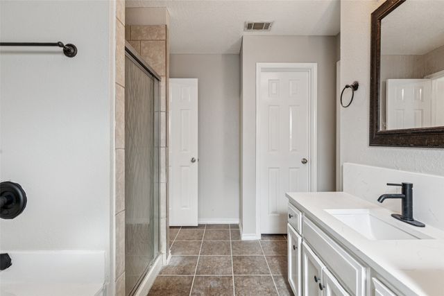 1206 Hanover Drive, Euless, TX 76040