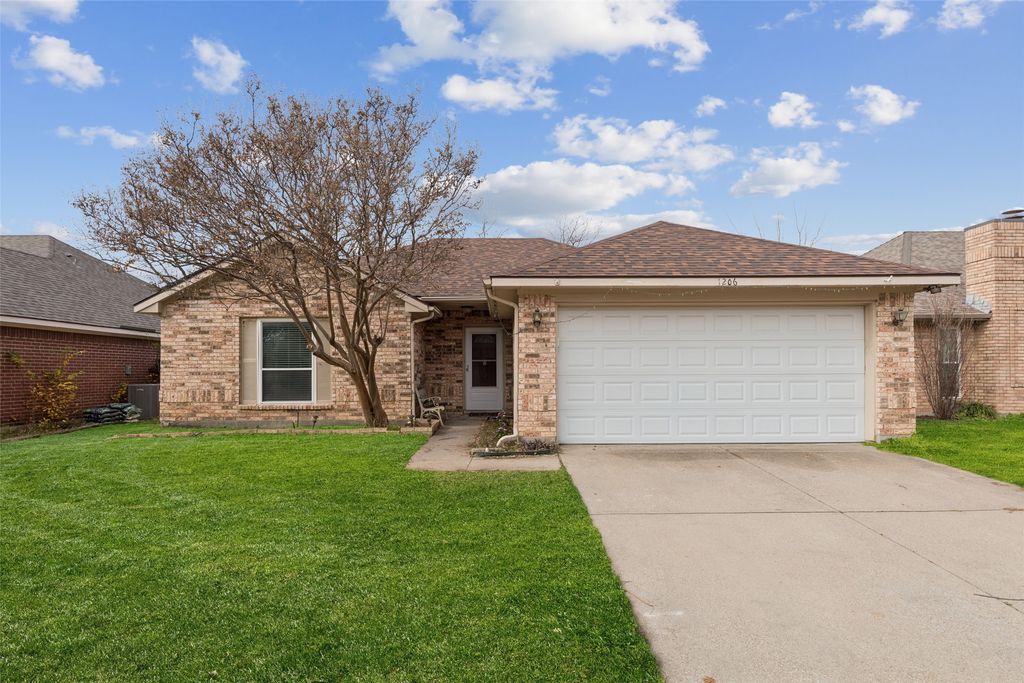 1206 Hanover Drive, Euless, TX 76040