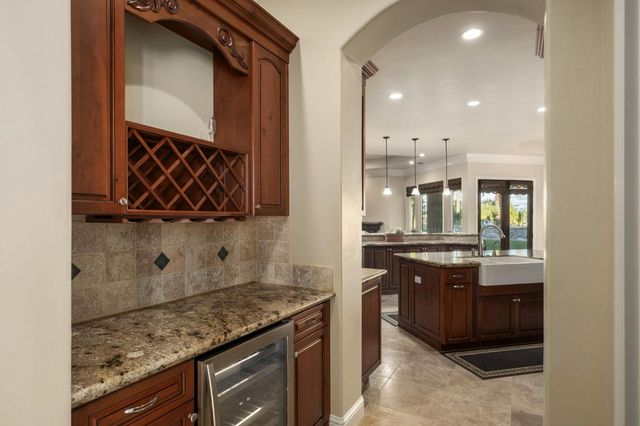 11116 E Dayton Avenue, Sanger, CA 93657