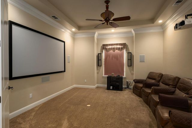 11116 E Dayton Avenue, Sanger, CA 93657