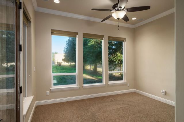 11116 E Dayton Avenue, Sanger, CA 93657