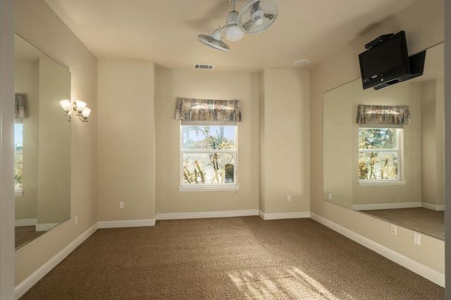 11116 E Dayton Avenue, Sanger, CA 93657