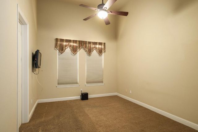 11116 E Dayton Avenue, Sanger, CA 93657