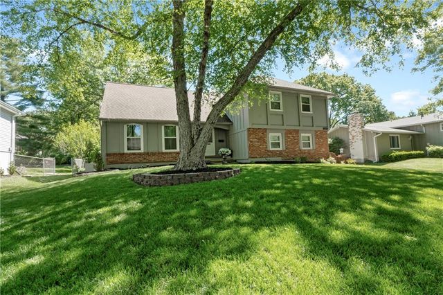 9959 Ballentine Street, Overland Park, KS 66214