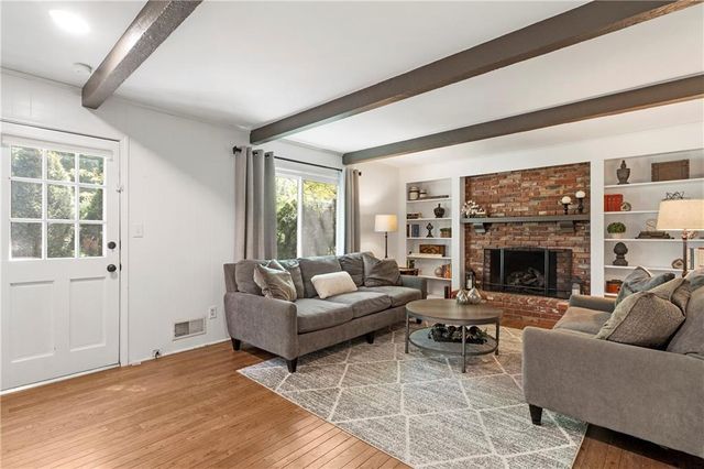 9959 Ballentine Street, Overland Park, KS 66214