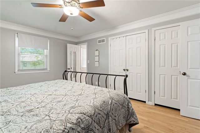 9959 Ballentine Street, Overland Park, KS 66214