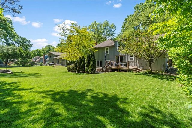 9959 Ballentine Street, Overland Park, KS 66214