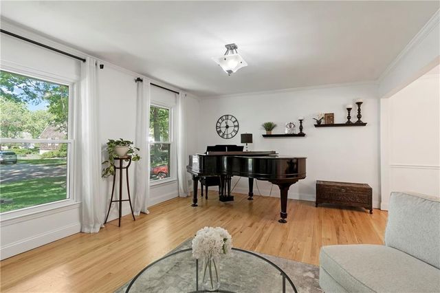 9959 Ballentine Street, Overland Park, KS 66214