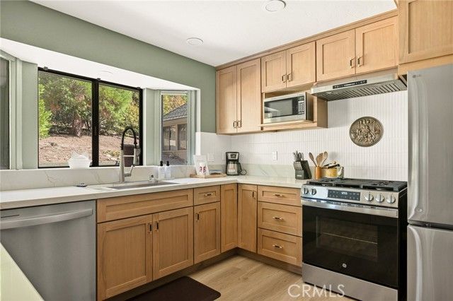 27808 Alpen, Lake Arrowhead, CA 92352