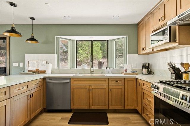 27808 Alpen, Lake Arrowhead, CA 92352