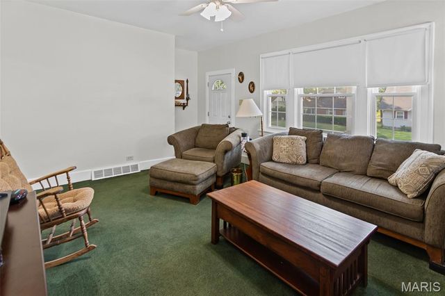 3614 Berkeley Avenue, Alton, IL 62002