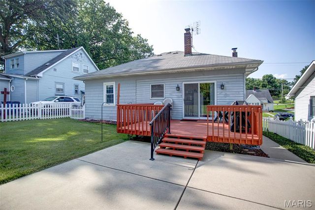 3614 Berkeley Avenue, Alton, IL 62002