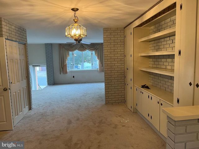 3584 DOWS RD, Philadelphia, PA 19154