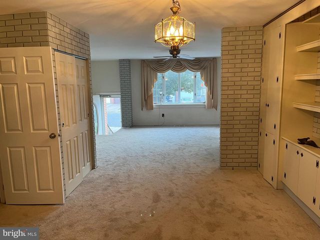 3584 DOWS RD, Philadelphia, PA 19154
