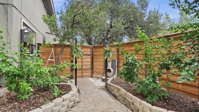 7201 Boniface LN, Austin, TX 78729