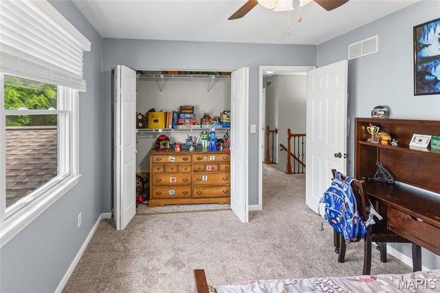 608 Goldfinch Lane, Troy, IL 62294