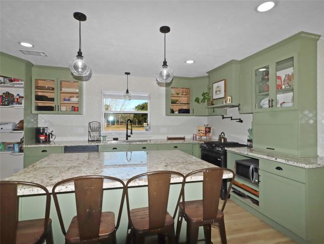 4219 Frost Street, Santa Fe, TX 77517